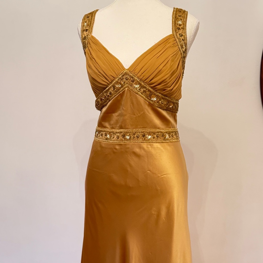 %100 Silk Gold Gown - Picture 2 of 8